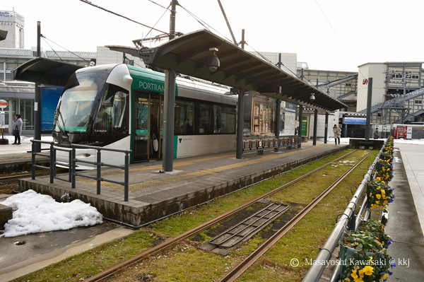 LRT「富山駅北」駅　数年後には南側と接続される
